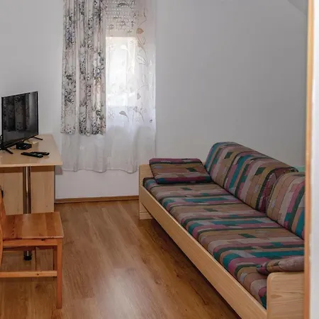 Four Bedroom In Apartmán *